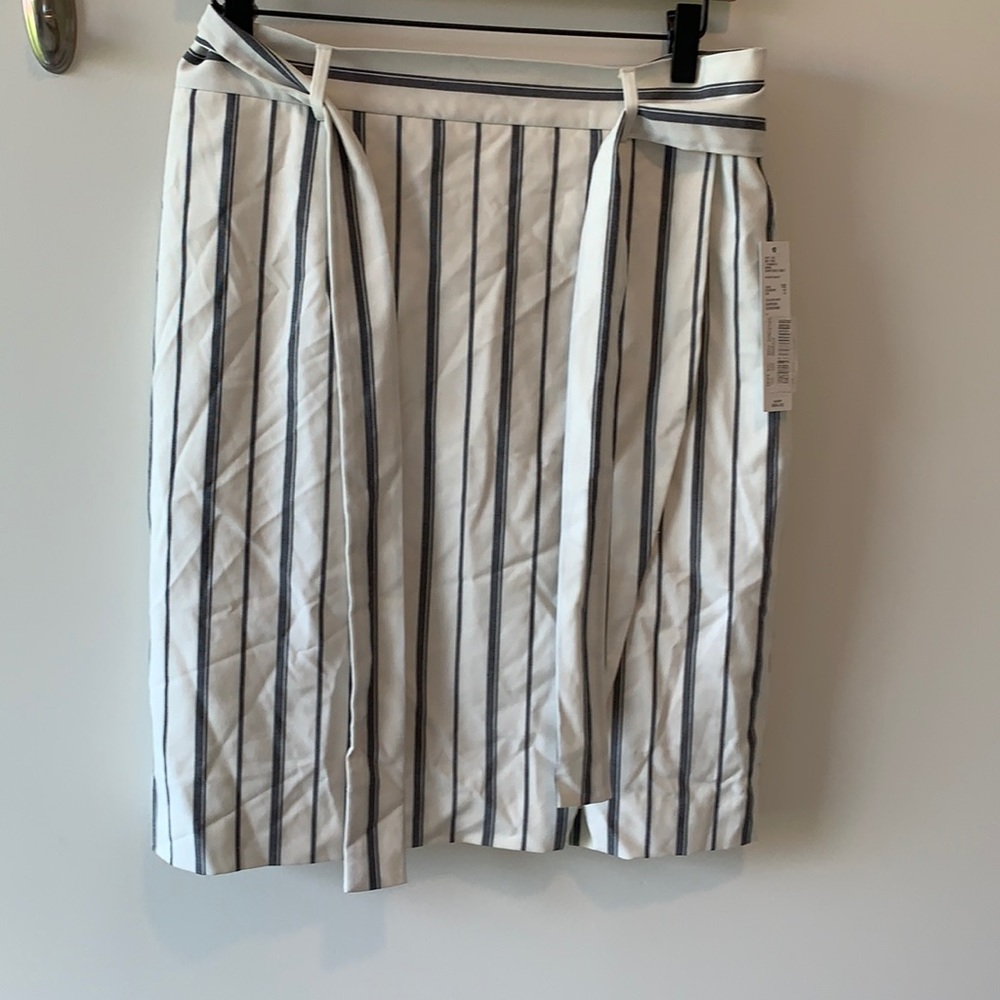 Stylish skirt work or play